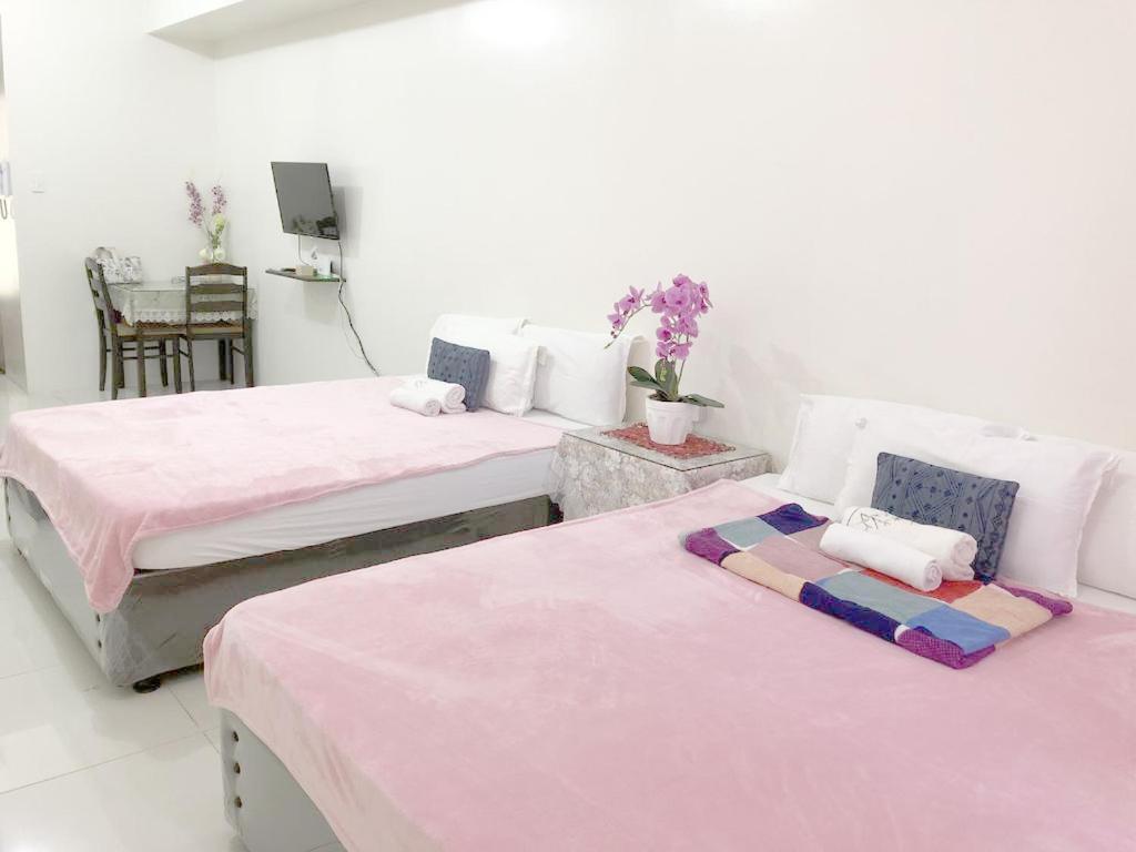 تاجيتاي Smdc Tagaytay Taal Lake Condo Cook Netflix No Balcony No Free Parking المظهر الخارجي الصورة
