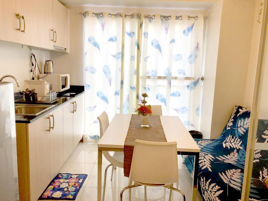تاجيتاي Smdc Tagaytay Taal Lake Condo Cook Netflix No Balcony No Free Parking المظهر الخارجي الصورة