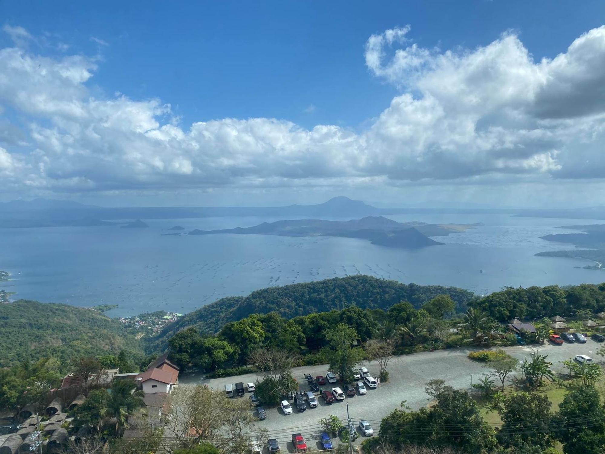تاجيتاي Smdc Tagaytay Taal Lake Condo Cook Netflix No Balcony No Free Parking المظهر الخارجي الصورة